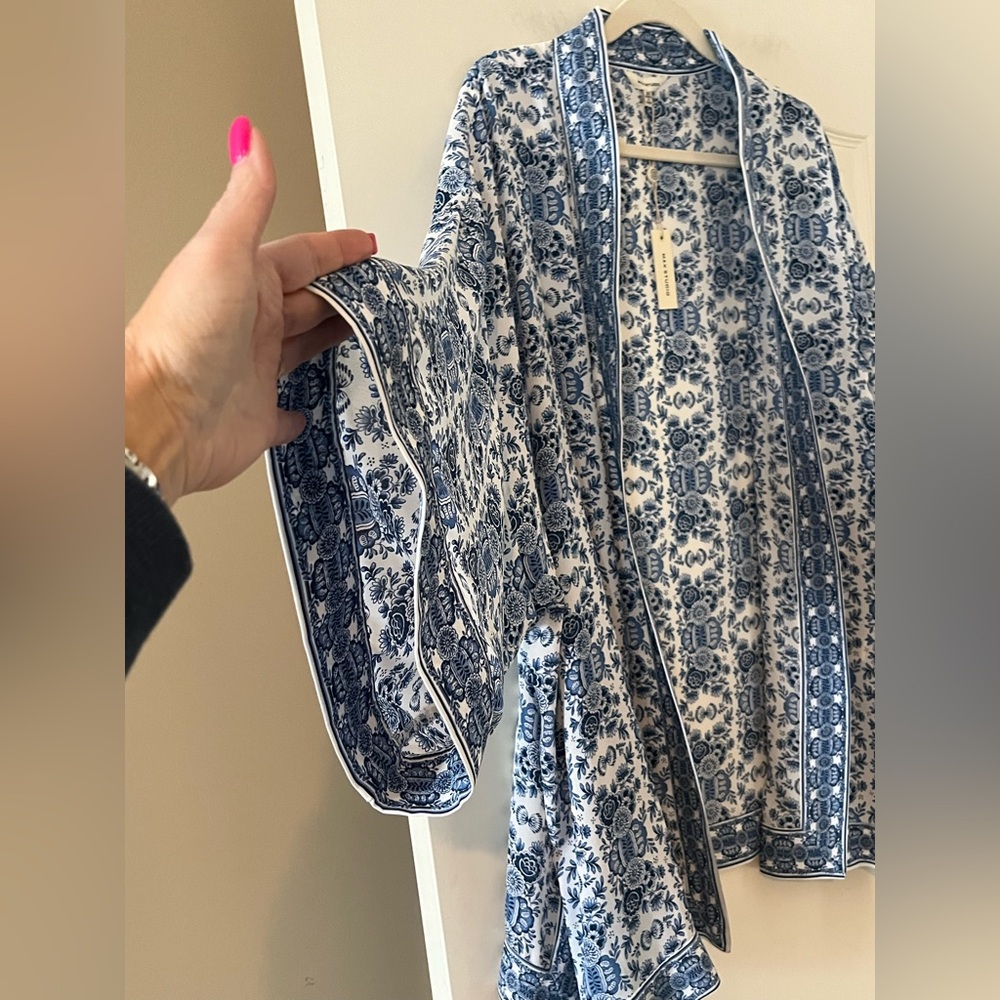 New! Max Studio Designer Blue & White Printed Kimono Cardigan size 2X - Picture 5 of 16